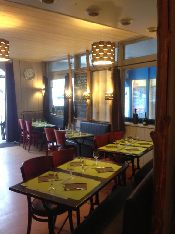 Hotel La Tour D'Auvergne Pont-lʼAbbé Szoba fotó