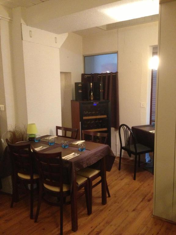 Hotel La Tour D'Auvergne Pont-lʼAbbé Kültér fotó